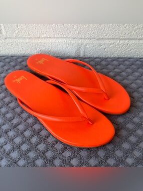 NWOT BEEK SUNBEAM FLIP FLOPS WOMEN'S SANDALS ORANGE SIZE 11
